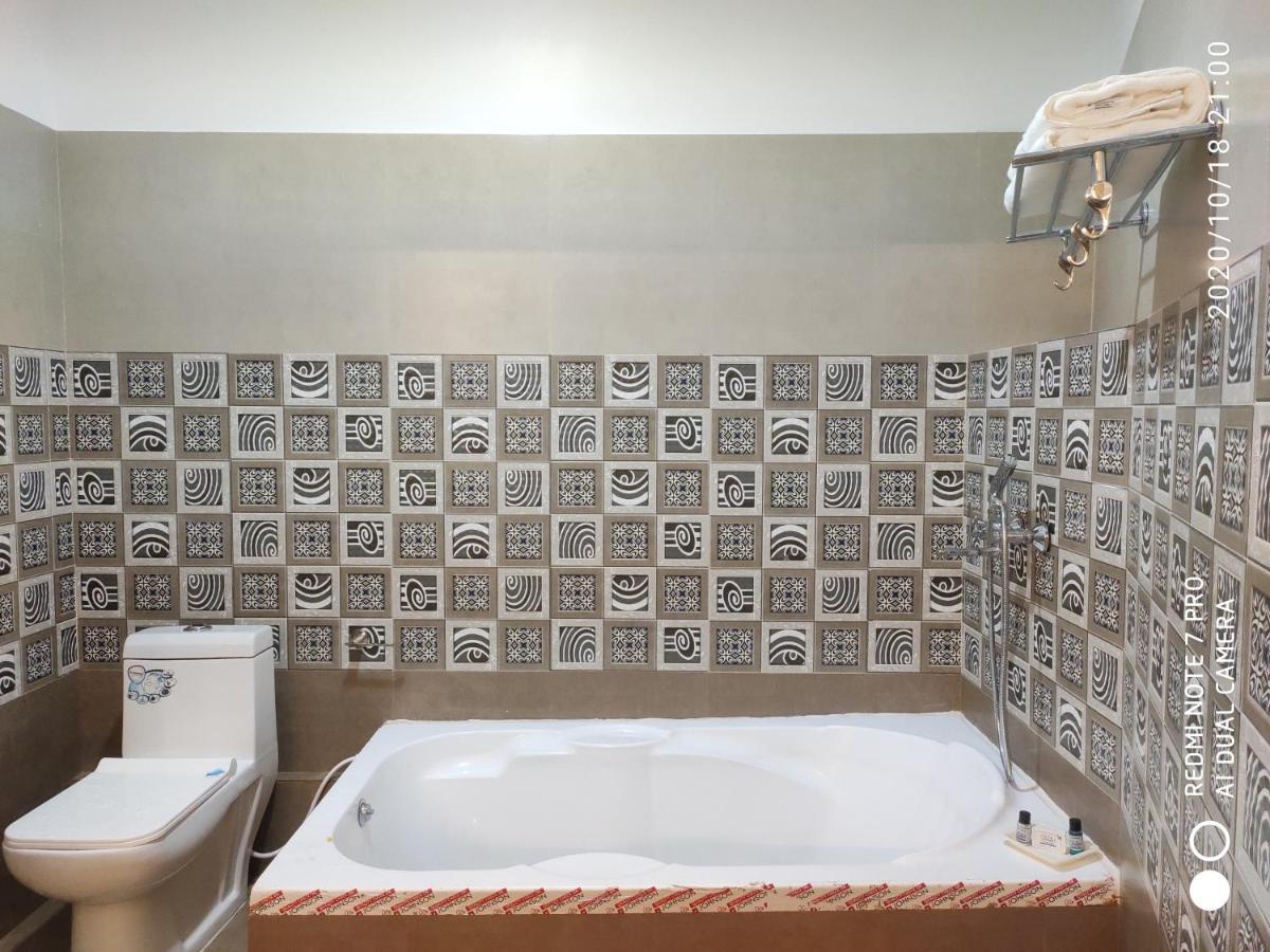 Hotel The Pearl Puri Zewnętrze zdjęcie