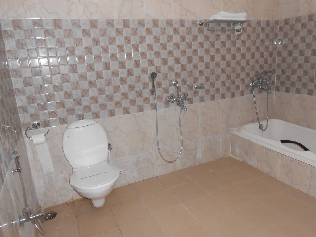Hotel The Pearl Puri Zewnętrze zdjęcie