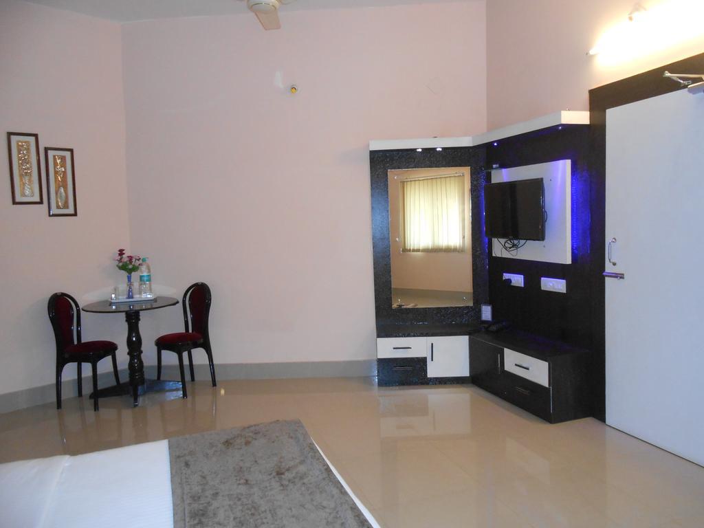 Hotel The Pearl Puri Zewnętrze zdjęcie